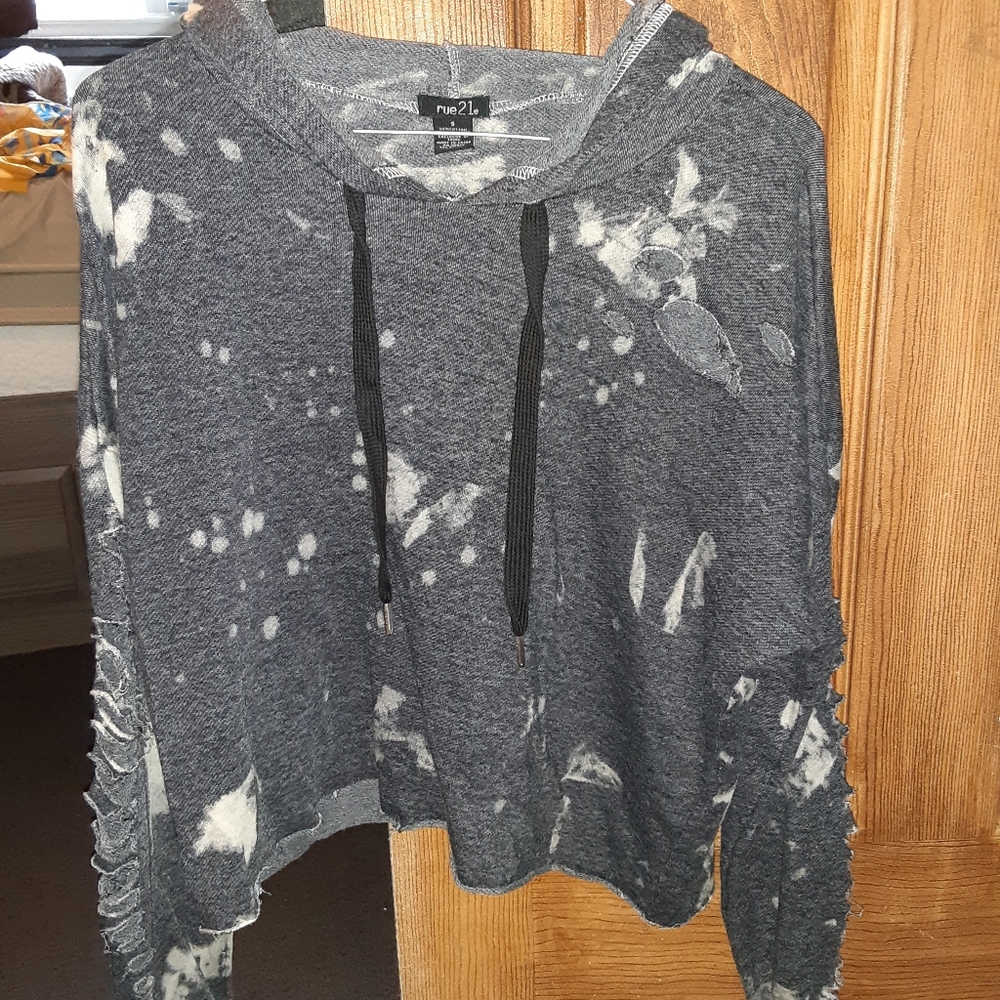 Rue 21 Crop Top, Long sleeved